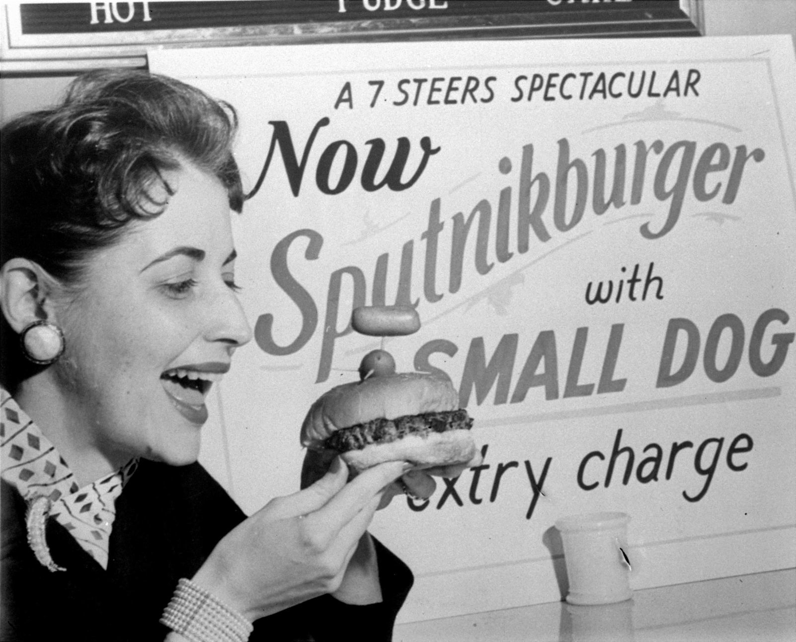 1957: SPUTNIKBURGER